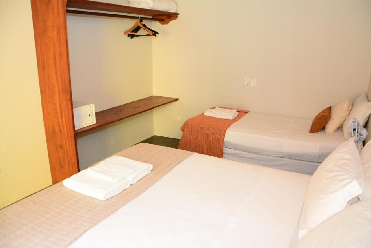 Vila Bonete Hostel Ilhabela Ngoại thất bức ảnh