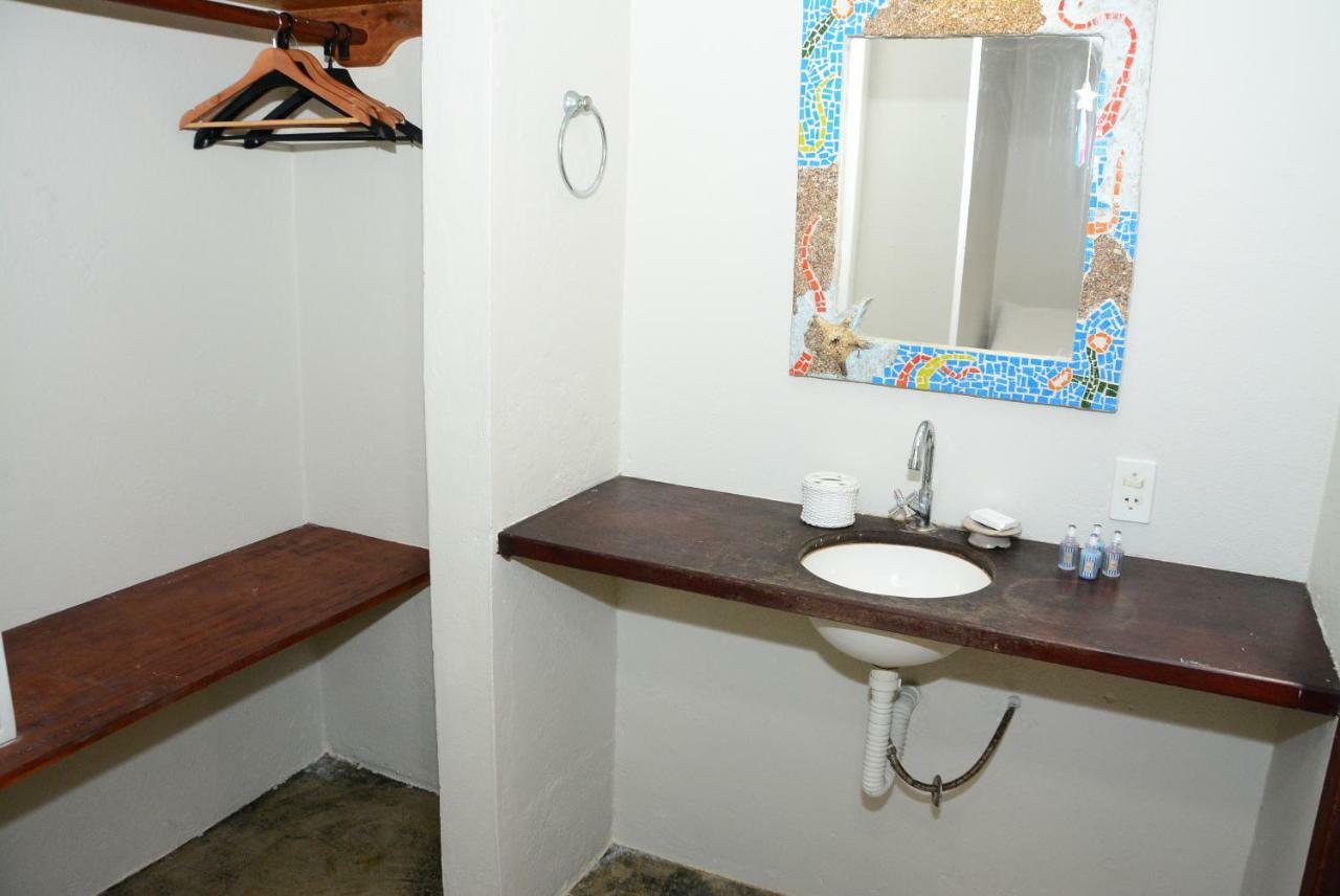 Vila Bonete Hostel Ilhabela Ngoại thất bức ảnh